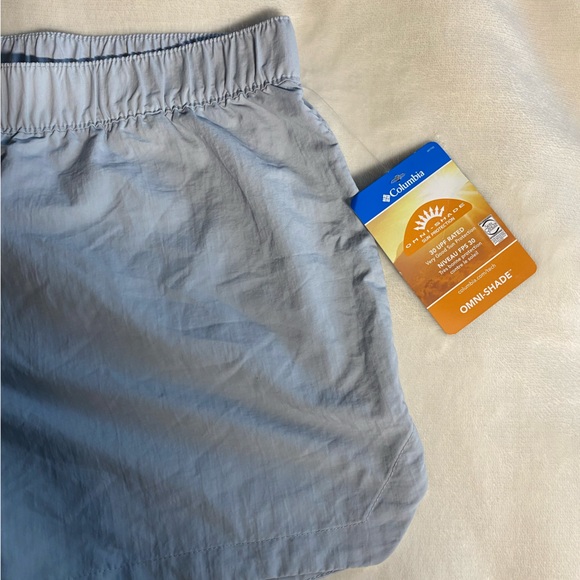 Columbia Loose Shorts - Picture 4 of 13